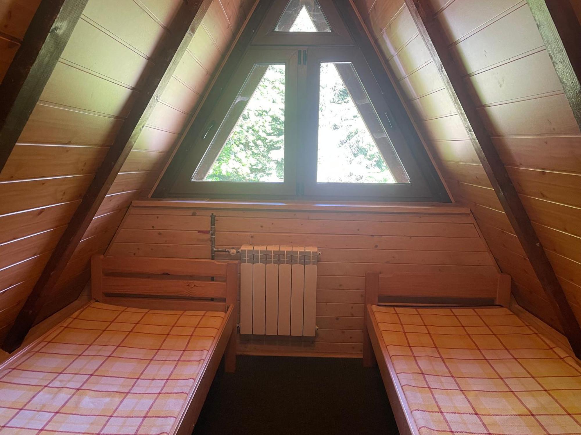 Bacowka Pttk Pod Honem - Schronisko Gorskie Hostel Cisna Kültér fotó