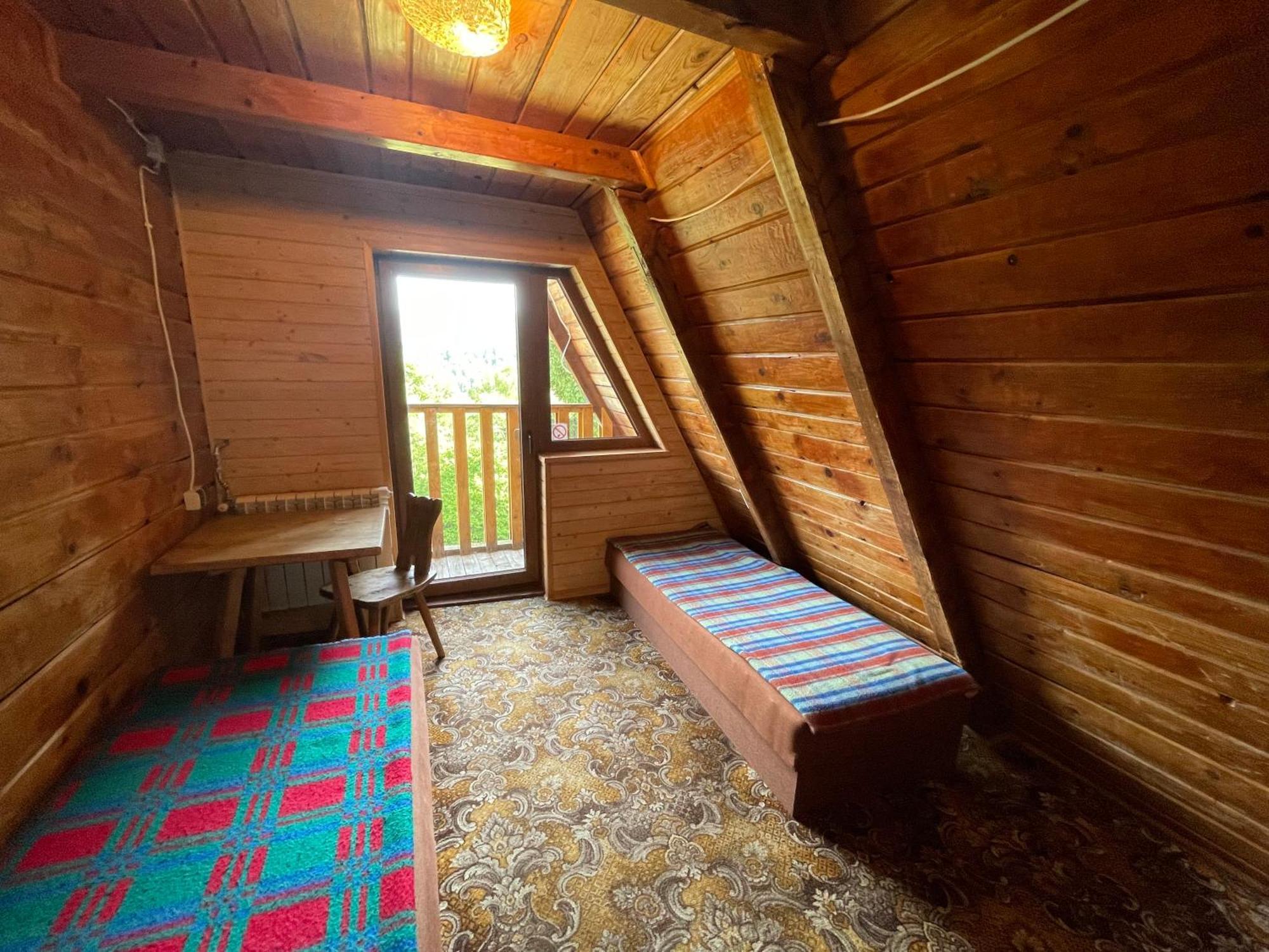 Bacowka Pttk Pod Honem - Schronisko Gorskie Hostel Cisna Kültér fotó